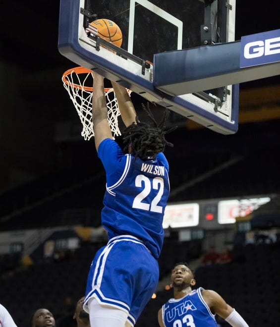 Shemar Wilson (22) unsuccessfully attempts to dunk during the University of Texas at Arlington vs. Louisiana men’s basketball game in the first round of the Sun Belt Conference championship tournament at the Pensacola Bay Center in Pensacola on Thursday, March 3, 2022.